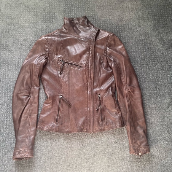 Danier Leather Jacket - Picture 3 of 7
